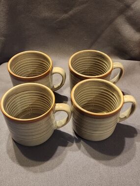 Set of 4 Food Network Colby Stoneware Mugs Gray w/ Brown Trim 11245384 12 Oz NOS